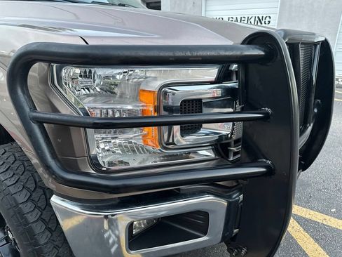 Used 2018 Ford F150 XLT w/ Equipment Group 302A Luxury AWD/4WD image 10
