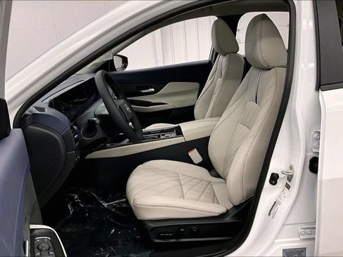 New 2026 Nissan Sentra SL w/ Floor Mat Package FWD image 9