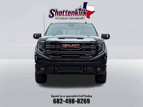 Used 2024 GMC Sierra 1500 AT4 w/ Technology Package AWD/4WD image 2