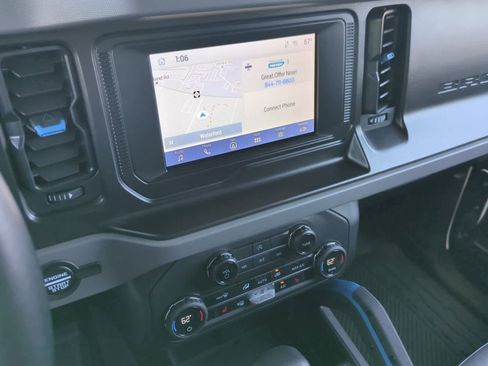Used 2023 Ford Bronco Black Diamond w/ Sasquatch Package AWD/4WD image 27