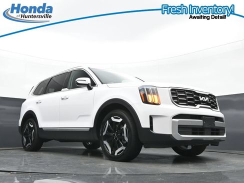Used 2025 Kia Telluride S FWD image 27