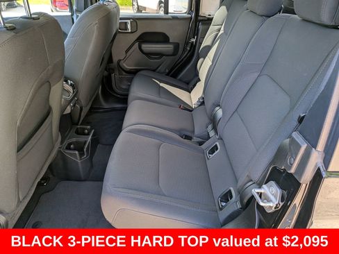 Used 2023 Jeep Gladiator Sport AWD/4WD image 28