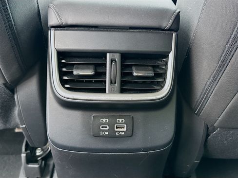 Used 2023 Subaru Outback Premium AWD/4WD image 16