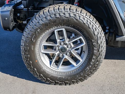 New 2026 Jeep Gladiator Mojave image 9