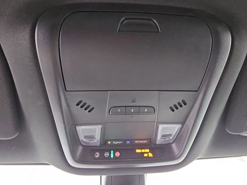 Used 2024 Buick Enclave Essence FWD image 23