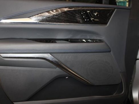 New 2026 Cadillac Escalade IQ Sport 1 w/ LPO, ONYX Package AWD/4WD image 12