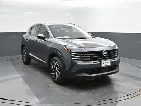 New 2026 Nissan Kicks SV w/ Illumination Package image 22