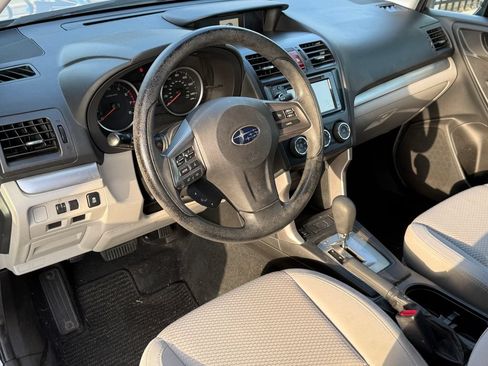 Used 2014 Subaru Forester 2.5i Premium AWD/4WD image 9