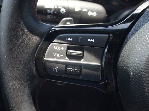 Used 2025 Honda Pilot Black Edition image 11