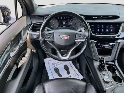 Used 2023 Cadillac XT6 Sport w/ Technology Package AWD/4WD image 24