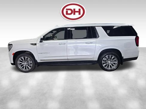 Used 2024 GMC Yukon XL Denali w/ Advanced Technology Package AWD/4WD image 10