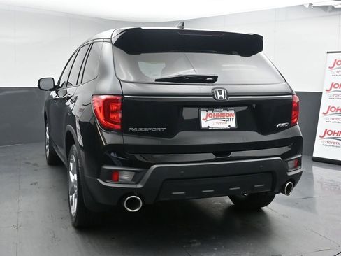 Used 2024 Honda Passport EX-L image 6