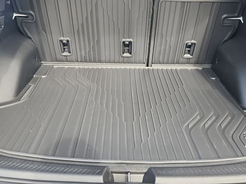 New 2026 Chevrolet Equinox EV LT image 29