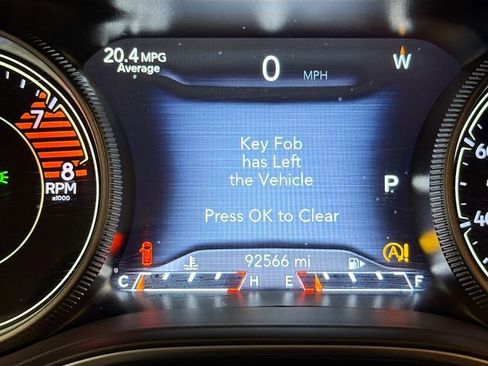 Used 2019 Jeep Cherokee Trailhawk w/ Cold Weather Group image 11