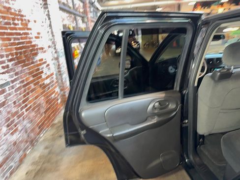 Used 2008 Chevrolet TrailBlazer SS w/ Sun And Sound Package AWD/4WD image 63