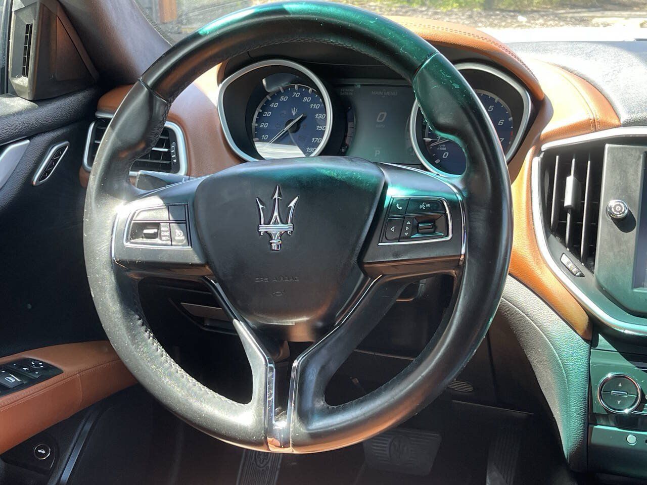 Used 2016 Maserati Ghibli S Q4 AWD/4WD image 19