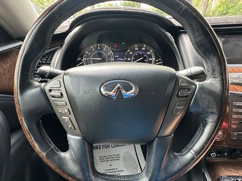 Used 2011 INFINITI QX56 4WD w/ Deluxe Touring Pkg image 30