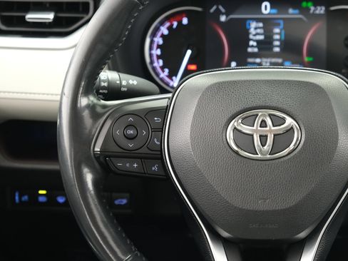 Used 2019 Toyota RAV4 Limited AWD/4WD image 11