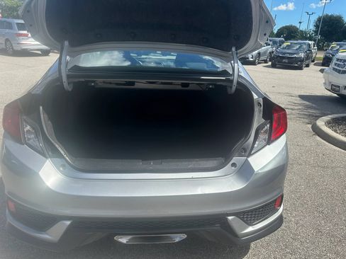 Used 2018 Honda Civic Si image 5
