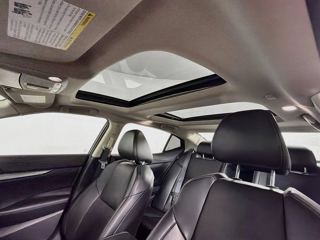 Used 2023 Nissan Maxima SL FWD image 23