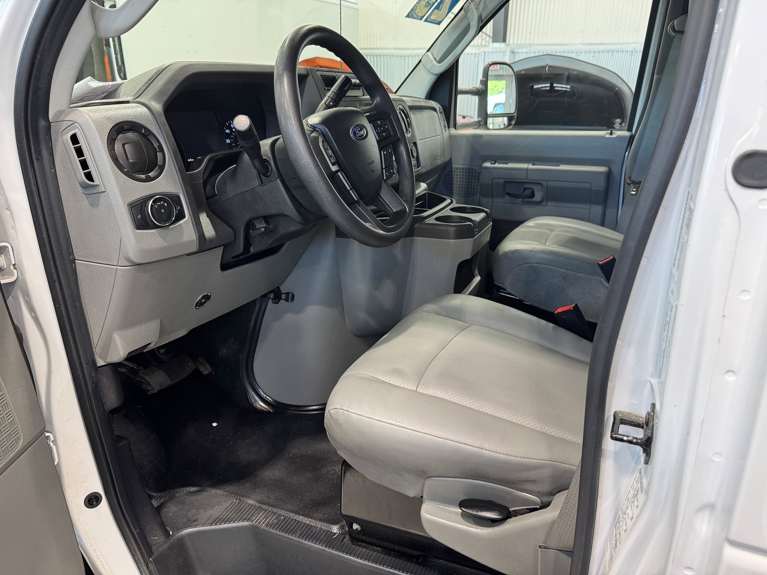Used 2023 Ford E-350 and Econoline 350 Super Duty w/ Driver's Safety Package RWD image 12