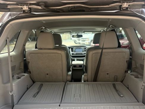 Used 2015 Toyota Highlander Limited Platinum image 31