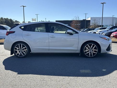 Used 2024 Subaru Impreza 2.0i Sport image 3
