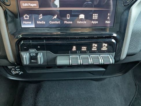 Used 2026 RAM 2500 Big Horn AWD/4WD image 16