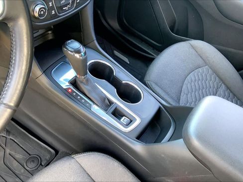 Used 2019 Chevrolet Equinox LT image 15