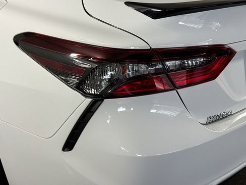 Used 2022 Toyota Camry SE w/ Convenience Package FWD image 36