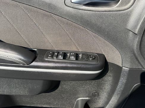 Used 2020 Dodge Charger SXT image 20