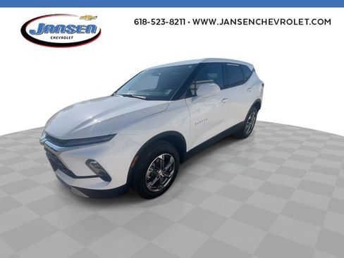 Used 2025 Chevrolet Blazer LT FWD image 4