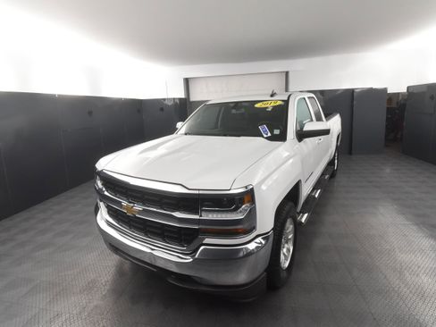 Used 2019 Chevrolet Silverado 1500 LT image 6
