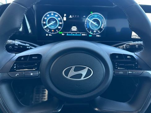 Certified 2025 Hyundai Elantra SEL FWD image 26