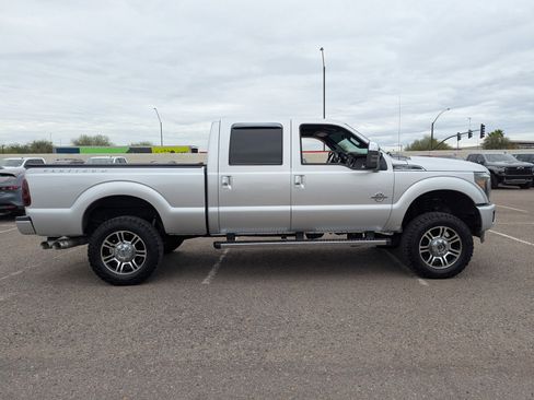 Used 2014 Ford F250 Platinum w/ FX4 Off-Road Package image 5
