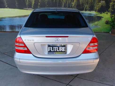 Used 2002 Mercedes-Benz C 320 Sedan image 5