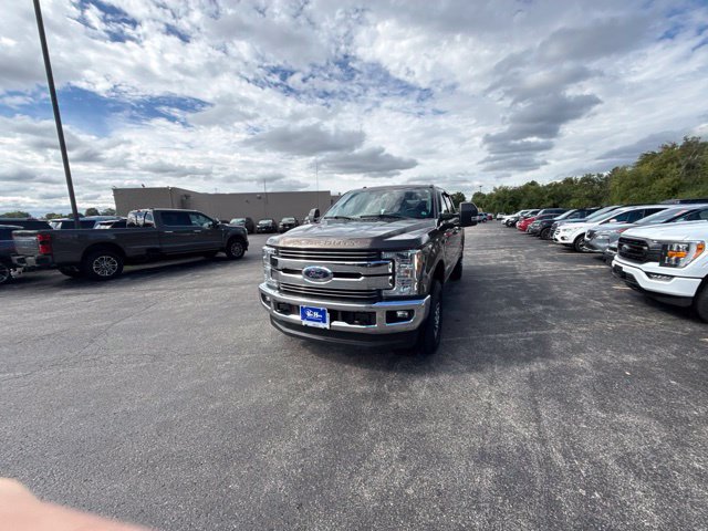 Used 2017 Ford F350 Lariat w/ Lariat Ultimate Package AWD/4WD image 15