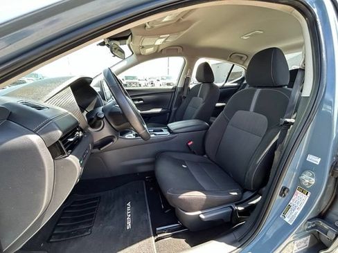 Used 2025 Nissan Sentra SV w/ All-Weather Package FWD image 23
