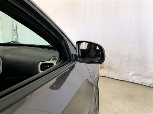 Used 2021 Jeep Compass Latitude FWD image 11