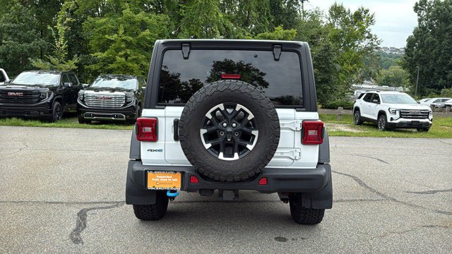 Used 2024 Jeep Wrangler Unlimited Rubicon 4xe w/ Capability Package AWD/4WD image 7