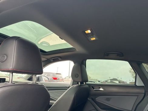 Used 2025 Volkswagen Jetta GLI Autobahn image 16