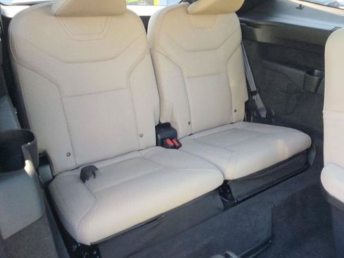 Used 2025 Volvo EX90 Ultra w/ Protection Package Premier AWD/4WD image 8