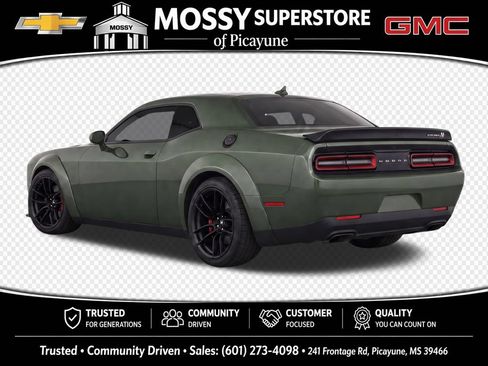 Used 2022 Dodge Challenger R/T Scat Pack RWD image 3