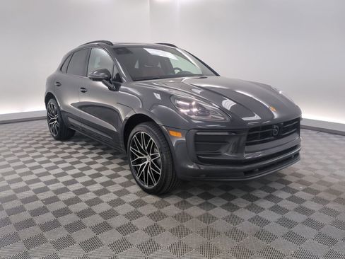 New 2026 Porsche Macan AWD/4WD image 8