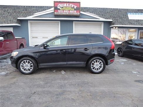 Used 2010 Volvo XC60 T6 image 1