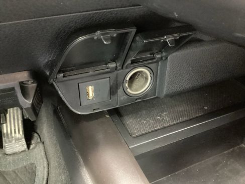 Used 2024 Toyota Camry SE FWD image 22