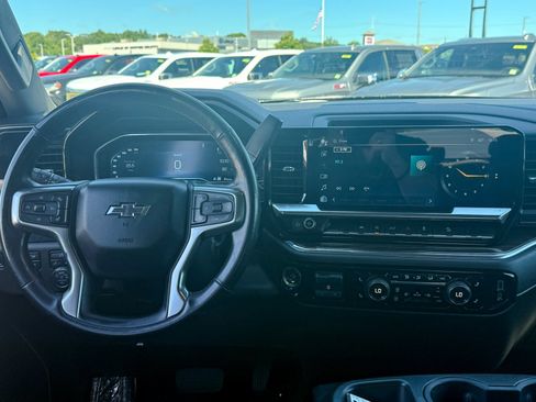 Used 2023 Chevrolet Silverado 1500 RST AWD/4WD image 22