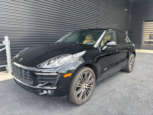 Used 2018 Porsche Macan Sport Edition AWD/4WD image 1