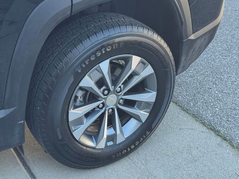 Used 2025 Chevrolet Equinox LT image 29