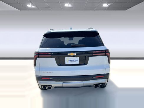 Certified 2024 Chevrolet Traverse LT image 9